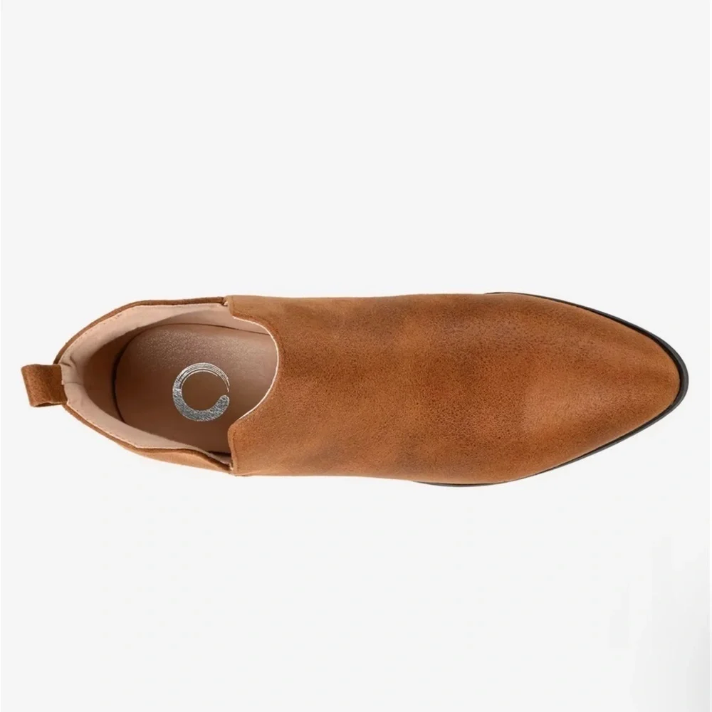 Journee Collection Tan Ankle Booties Size 7
